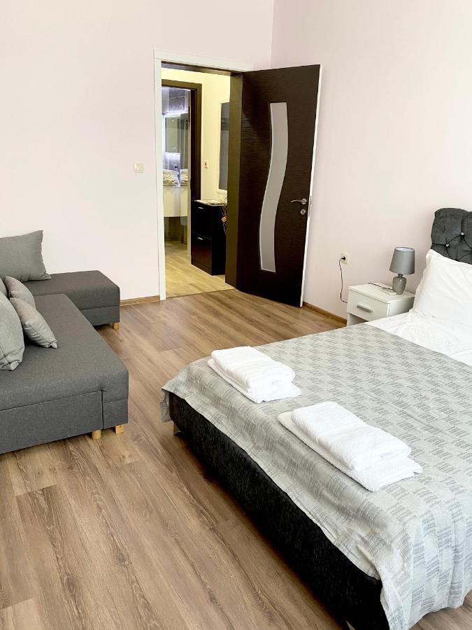 Central Apartment Plovdiv Buitenkant foto