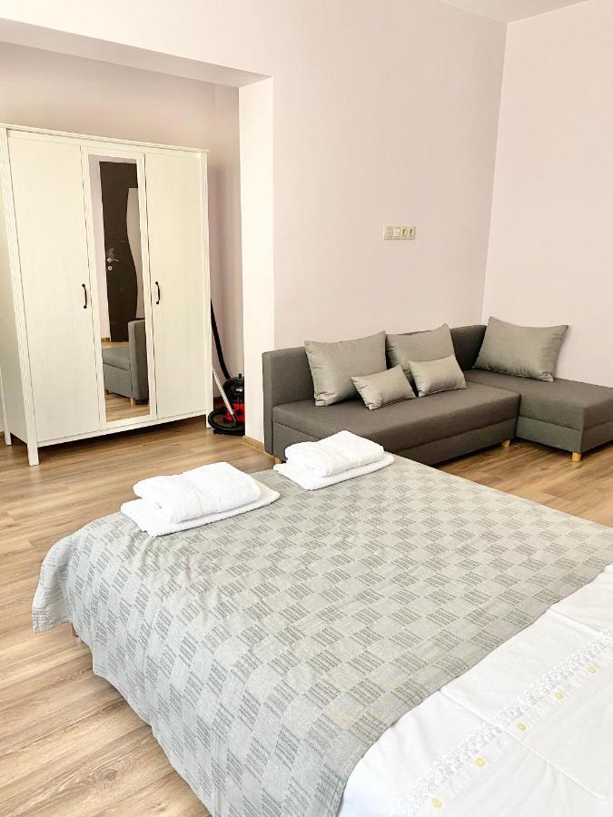 Central Apartment Plovdiv Buitenkant foto