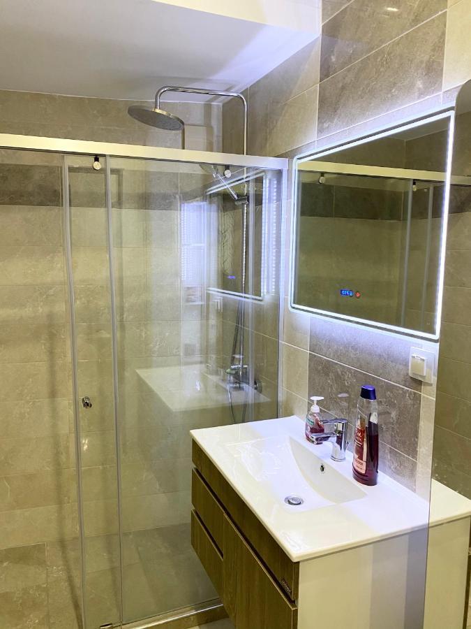Central Apartment Plovdiv Buitenkant foto
